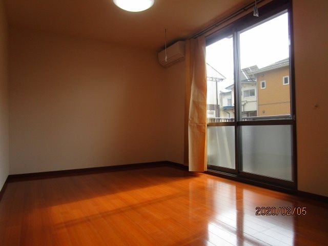 写真は101号室です（参考） ラフィネ倉澤Ａ棟