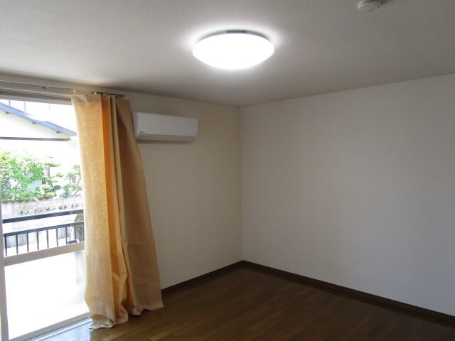 写真は102号室です。（参考） ラプラス平林