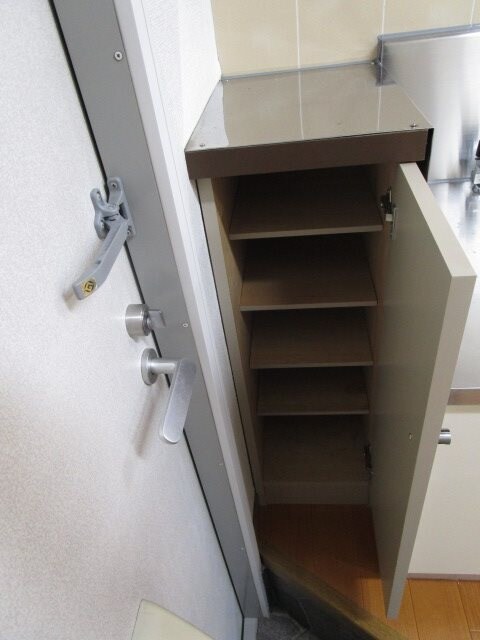 写真は102号室です。（参考） ラプラス平林