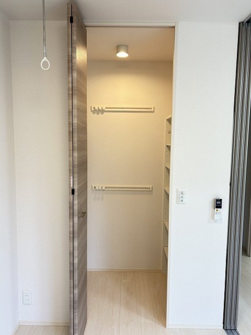 写真は102号室です（参考） エスポワール栗田