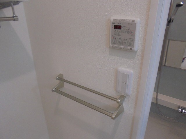 写真は101号室です。（参考） 和