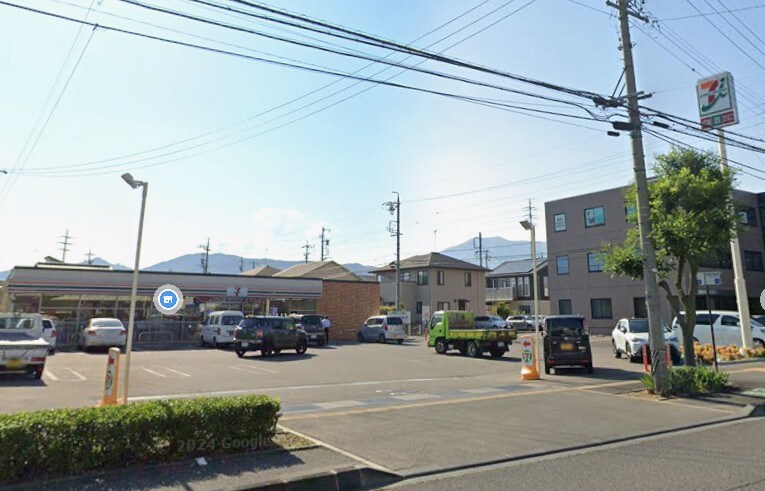 セブンイレブン 長野吉田5丁目店(コンビニ)まで55m プラムタウン・かつたＢ
