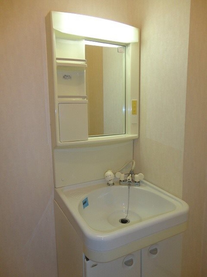  ロイヤル・ウイングB