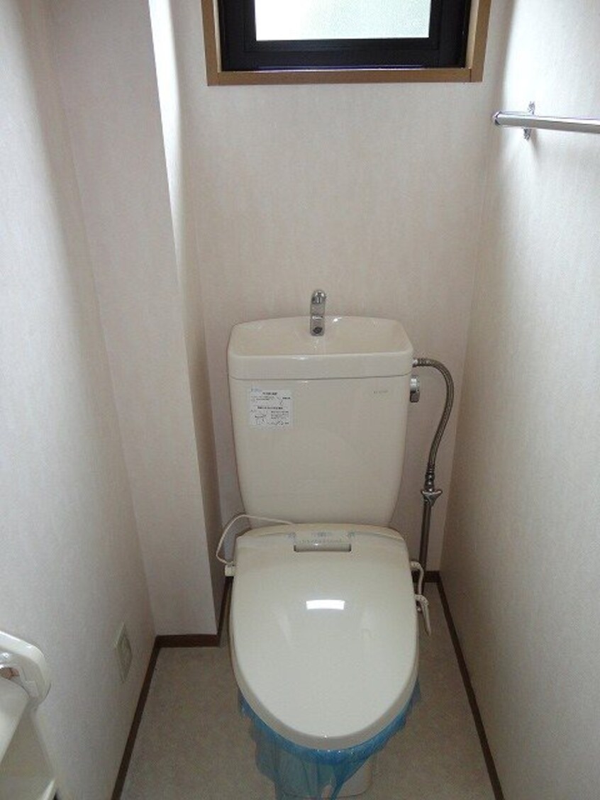  ロイヤル・ウイングB