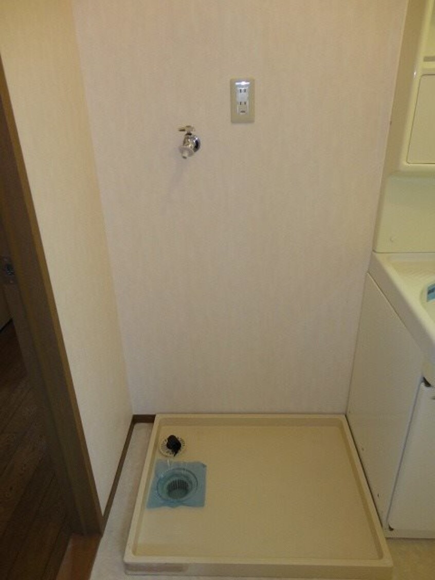  ロイヤル・ウイングB