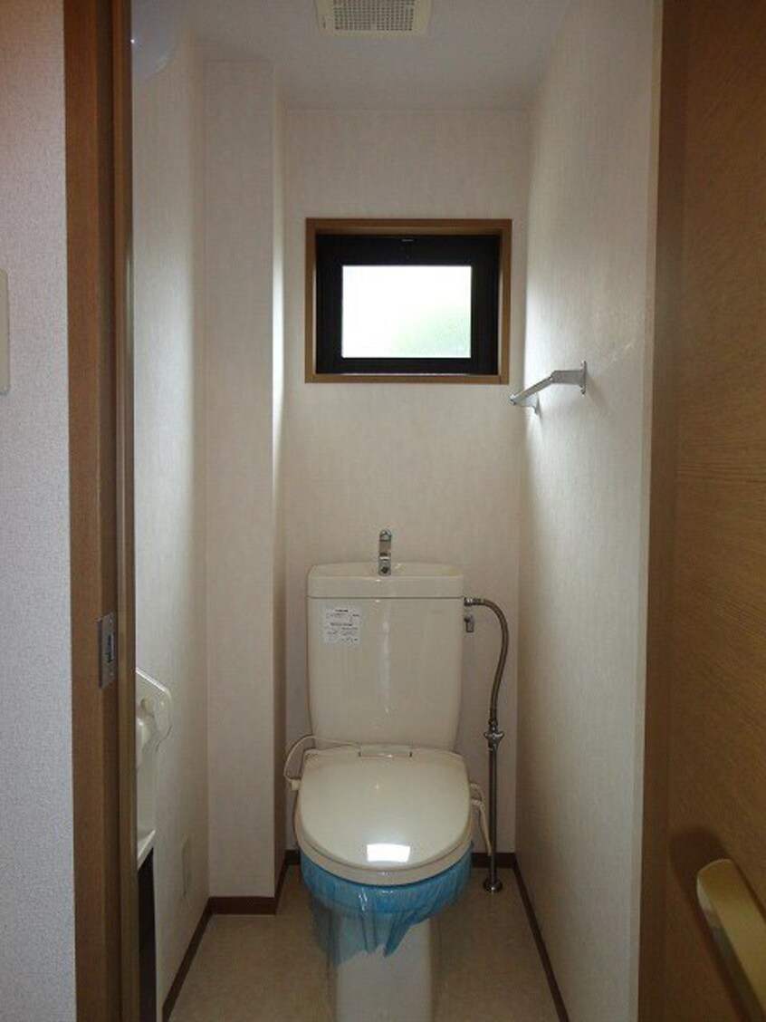  ロイヤル・ウイングB