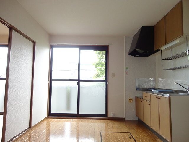  ロイヤル・ウイングB