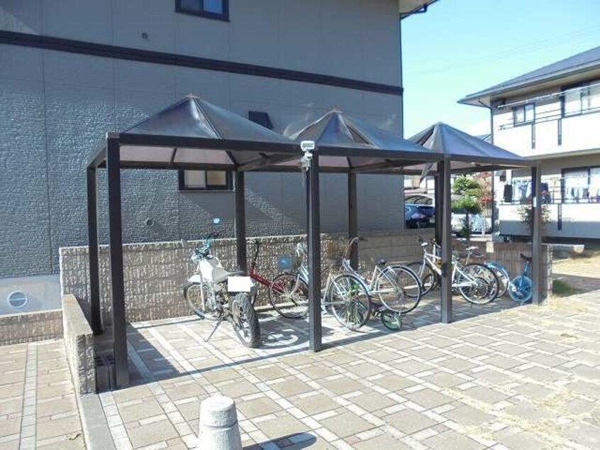  ロイヤル・ウイングB