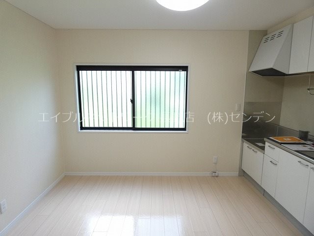 写真は102号室です（参考） ディアスヤマーニC棟