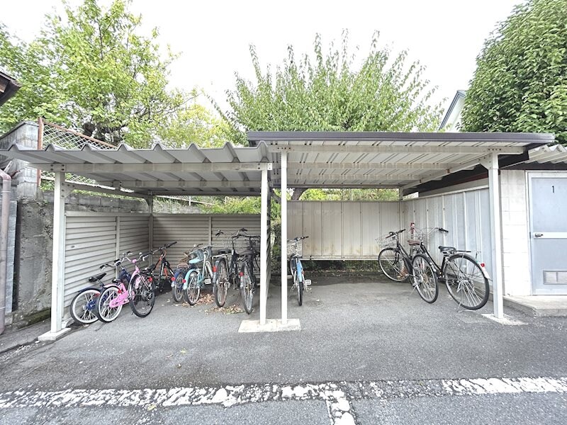  アパルトマン上松