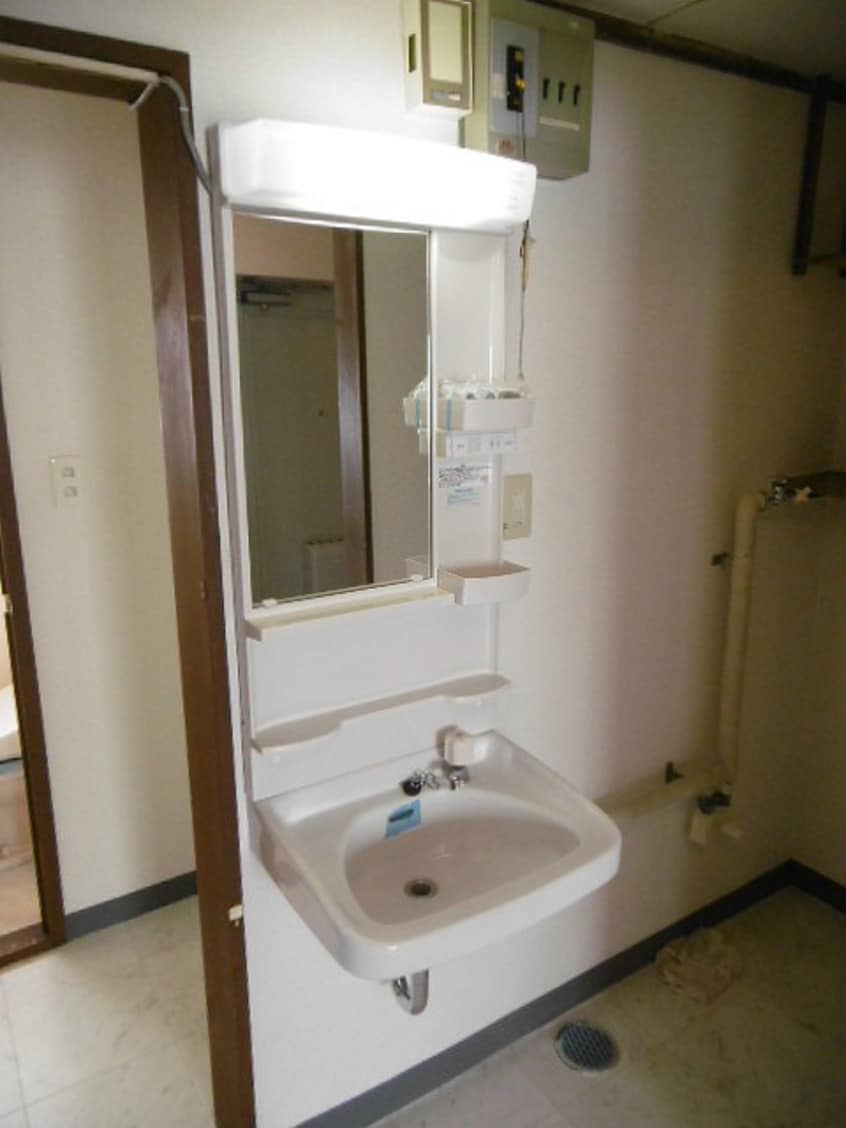 参考（写真は別部屋のもの） フラット三輪A棟