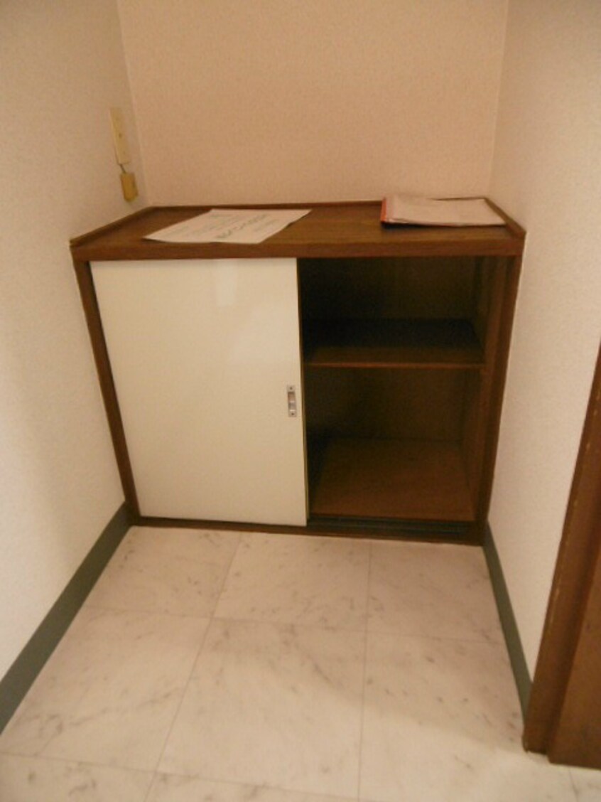 参考（写真は別部屋のもの） フラット三輪A棟