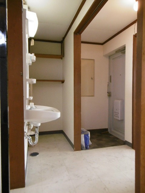 参考（写真は別部屋のもの） フラット三輪A棟