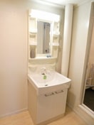  Astour（エストゥール）