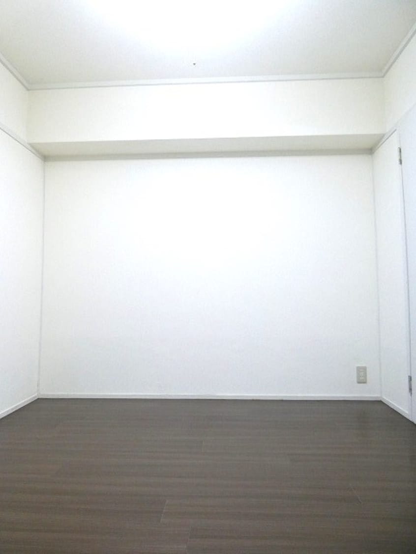  Astour（エストゥール）