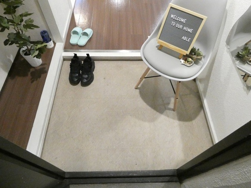  Astour（エストゥール）