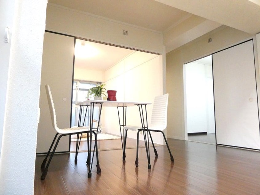  Astour（エストゥール）