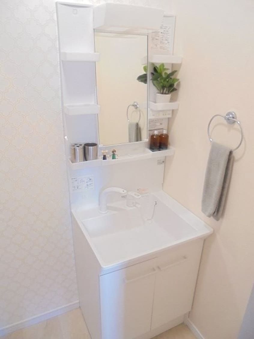 備品は設備ではありません。 11/16/17/21：日赤線・若槻団地線・西条線/東母袋 1階 築29年