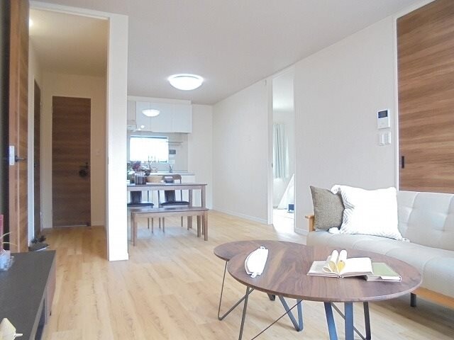 備品は設備ではありません。 11/16/17/21：日赤線・若槻団地線・西条線/東母袋 1階 築29年