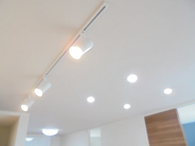 備品は設備ではありません。 11/16/17/21：日赤線・若槻団地線・西条線/東母袋 1階 築29年