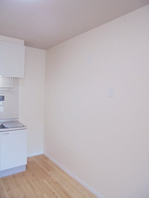  11/16/17/21：日赤線・若槻団地線・西条線/東母袋 1階 築29年