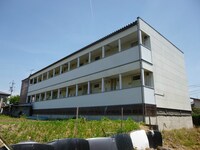 ハイツユニバース
