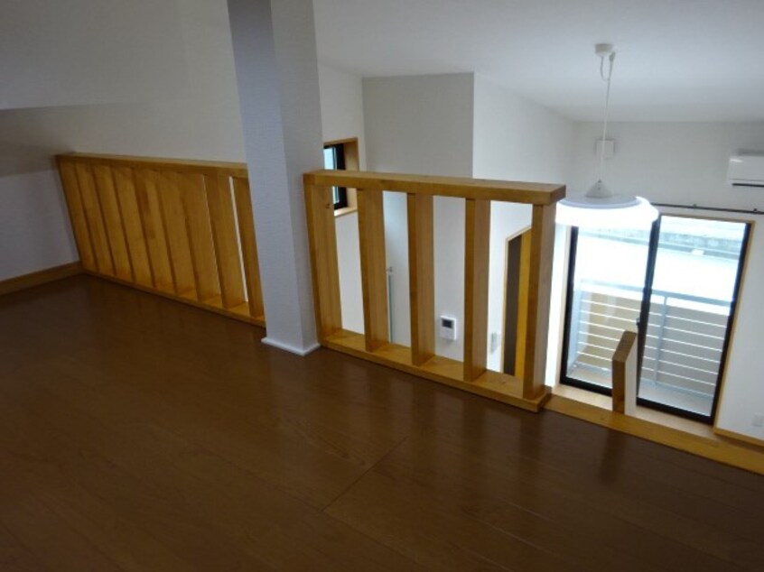 ※参考写真（写真は105号室） ロビンス