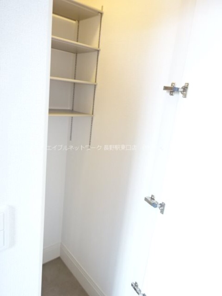  サンセール若里