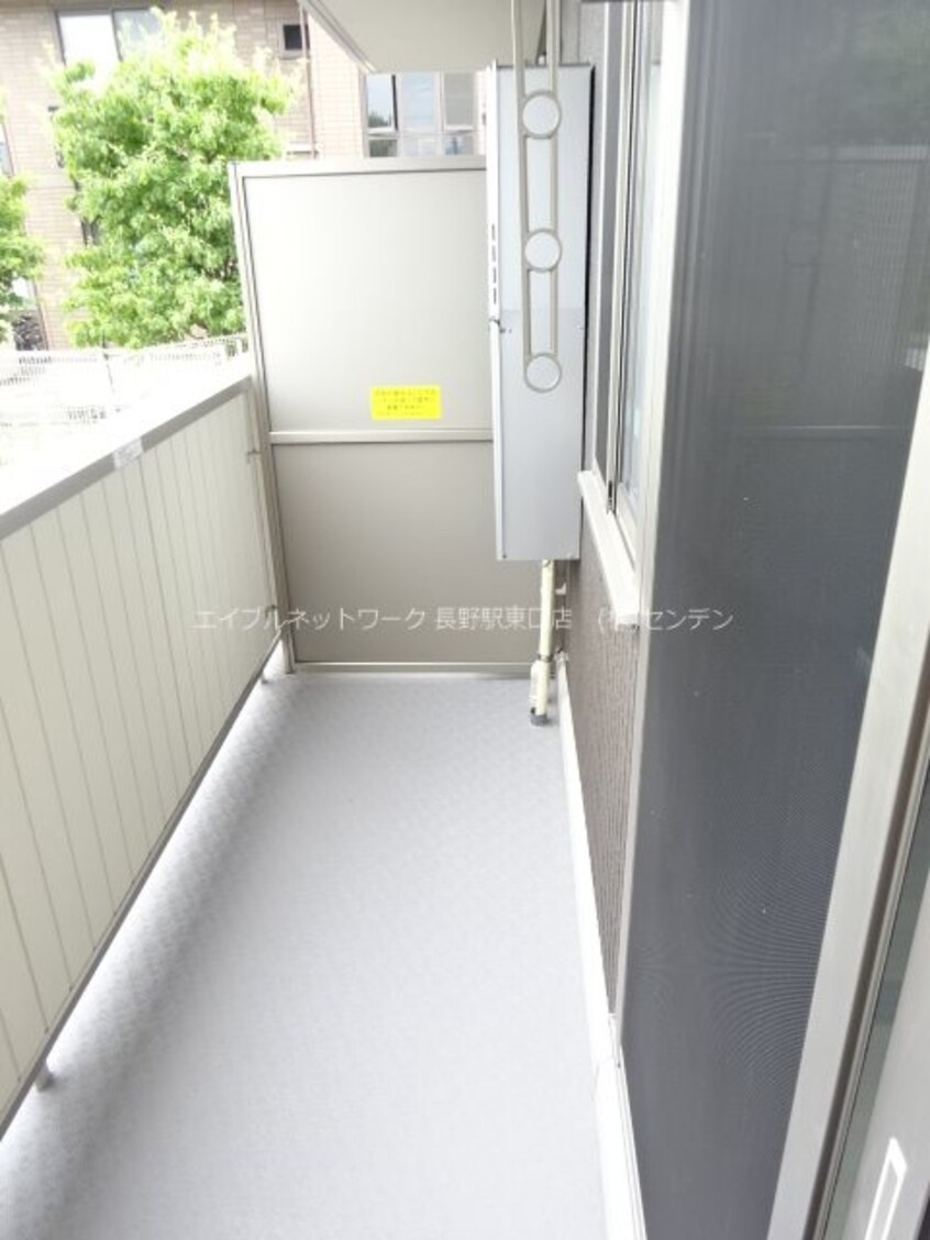  サンセール若里