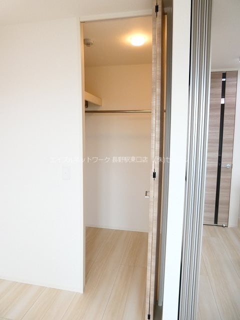  サンセール若里