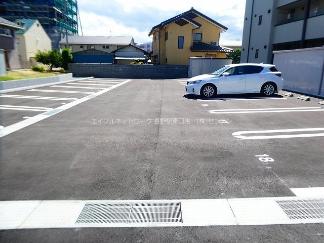  シャルマン栗田