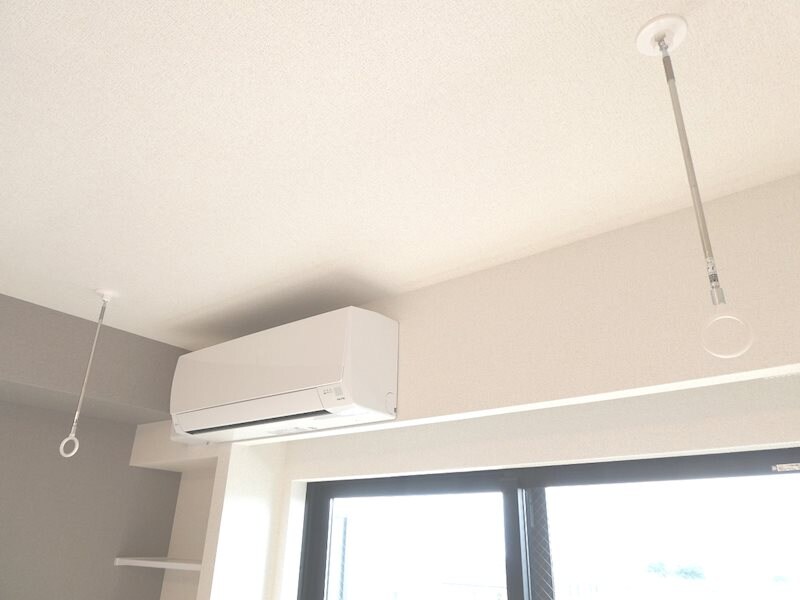 写真は303号室です。（参考） ヴィクトワール　オカ