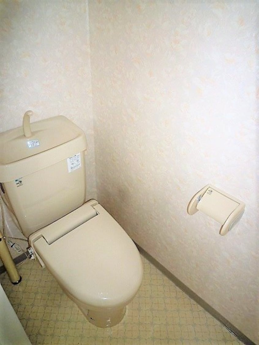 写真は302号室です（参考） プモリハイツ南館