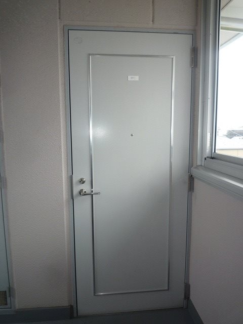 写真は302号室です（参考） プモリハイツ南館