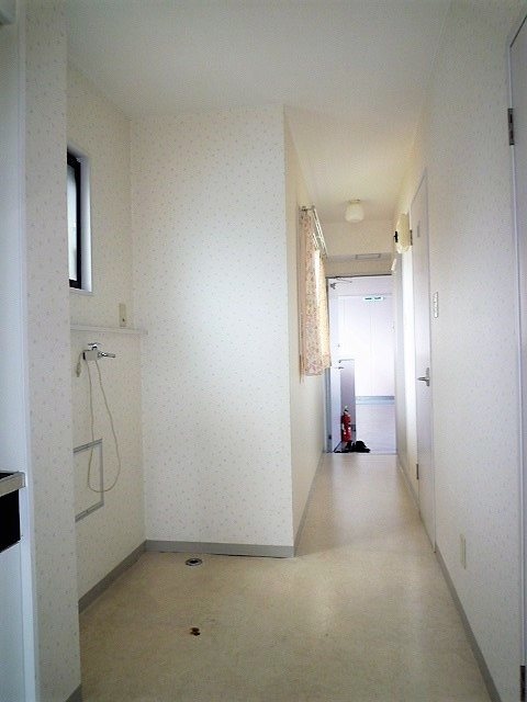 写真は302号室です（参考） プモリハイツ南館