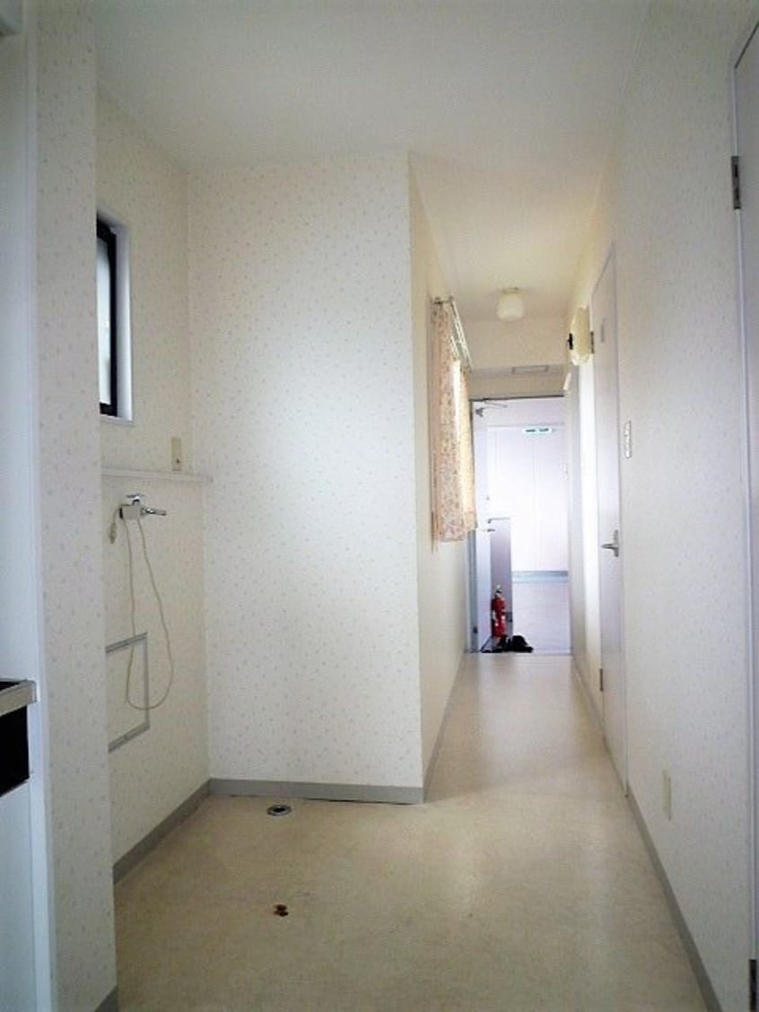 写真は302号室です（参考） プモリハイツ南館