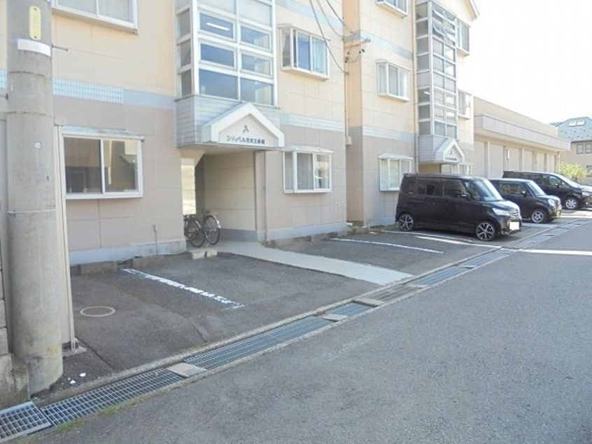  北屋島線＿104/山陽中学校入口 1階 築36年