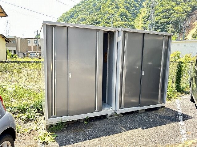 ゴミステーション ヴァイサーホフ志賀