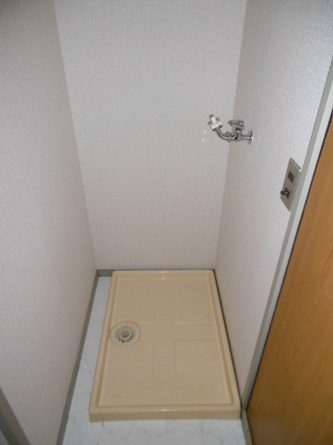 洗濯機置き場 旭ハイツ