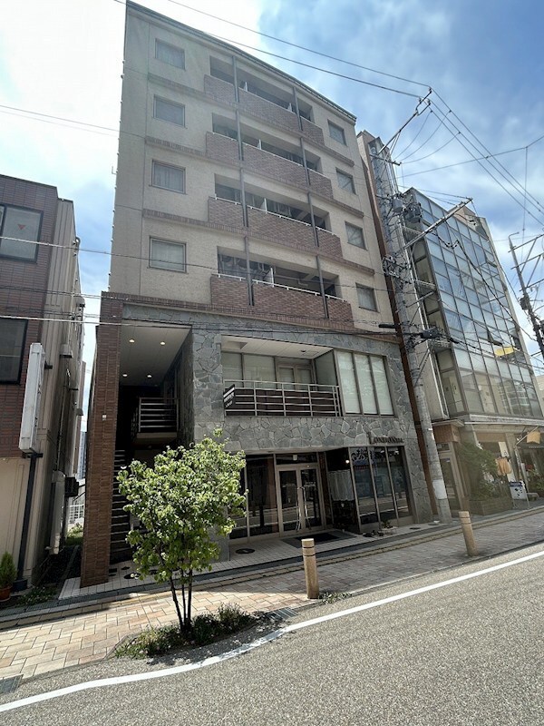  ロンドン東口ビル