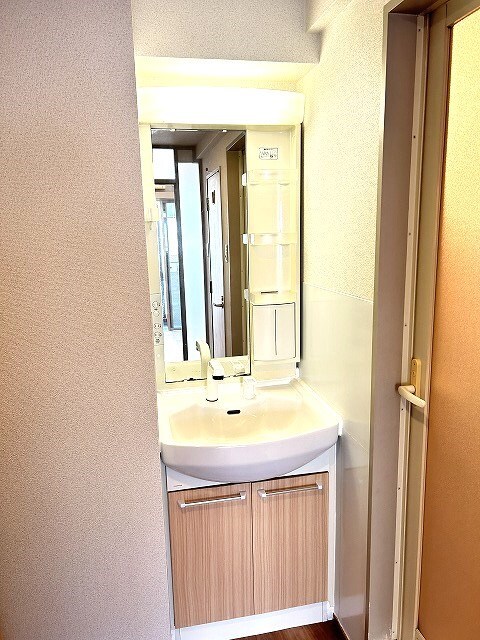 写真は501号室です（参考） ロンドン東口ビル