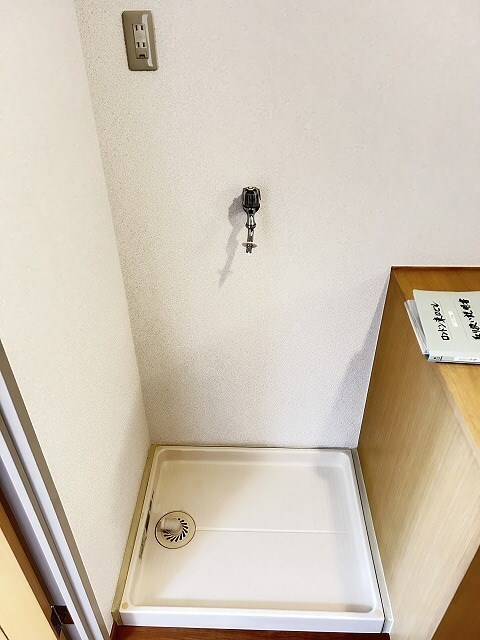 写真は501号室です（参考） ロンドン東口ビル