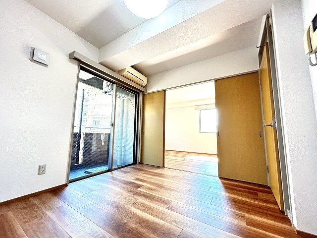 写真は501号室です（参考） ロンドン東口ビル