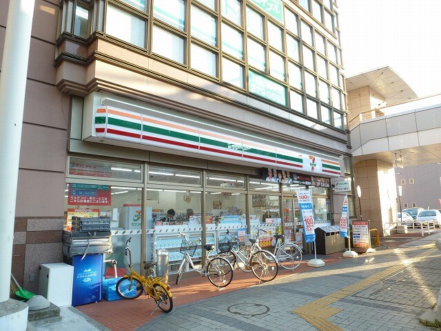 ｾﾌﾞﾝｲﾚﾌﾞﾝ 長野駅東口店(コンビニ)まで89m ロンドン東口ビル
