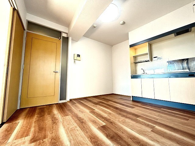 写真は501号室です（参考） ロンドン東口ビル