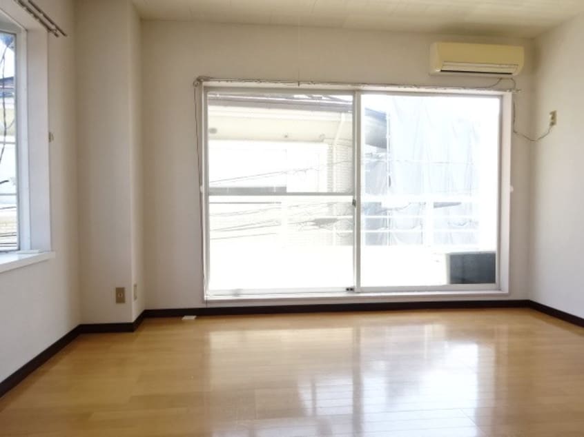 写真は203号室です（参考） 美多里マンション