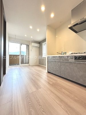  パークサウス栗田