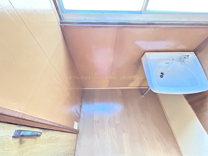  佐治木様貸家B棟