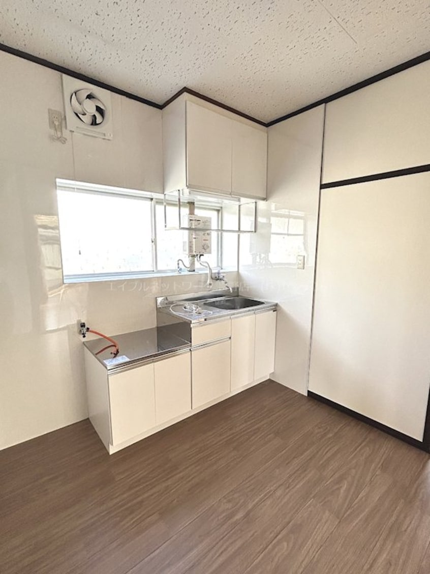  下駒沢寺島戸建1号