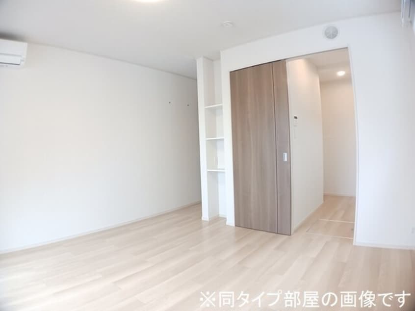  メゾンラテ稲葉